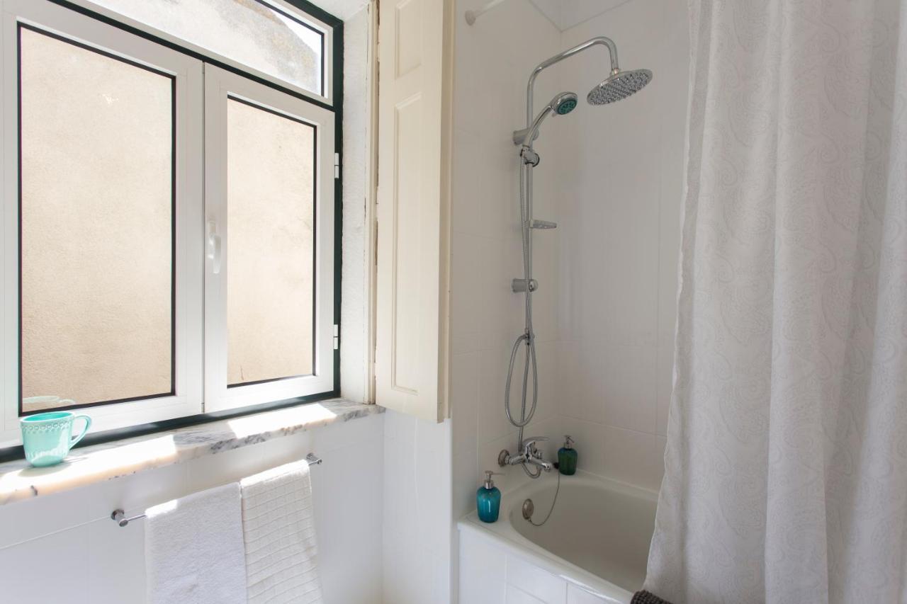Spacious Alfama Duplex, By Timecooler Lisbona Esterno foto