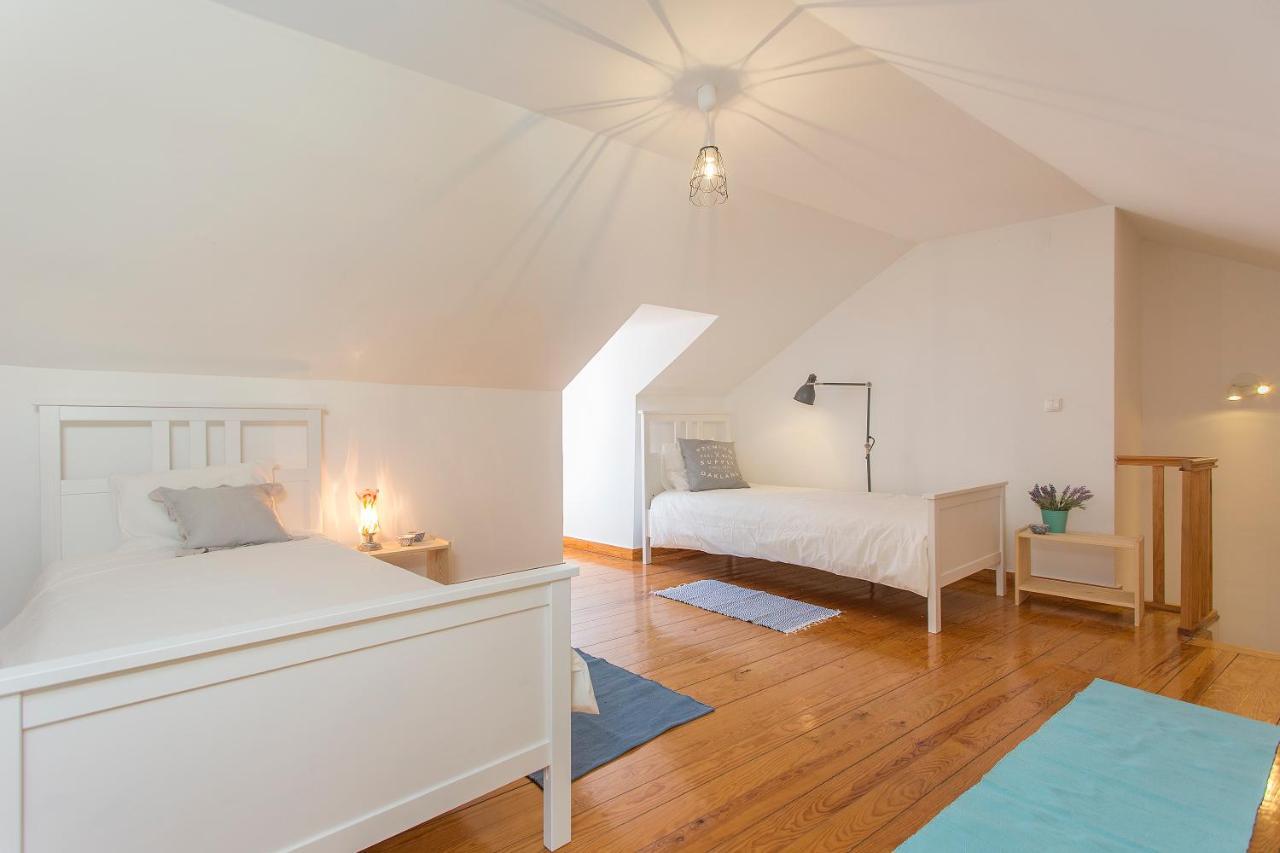 Spacious Alfama Duplex, By Timecooler Lisbona Esterno foto